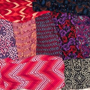 9 pairs of One Size Lularoe leggings. Different prints, some never worn!